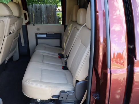 Used 2015 Ford F250 Lariat w/ Lariat Ultimate Package AWD/4WD image 21