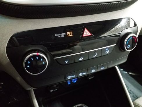 Used 2019 Hyundai Tucson SE image 7