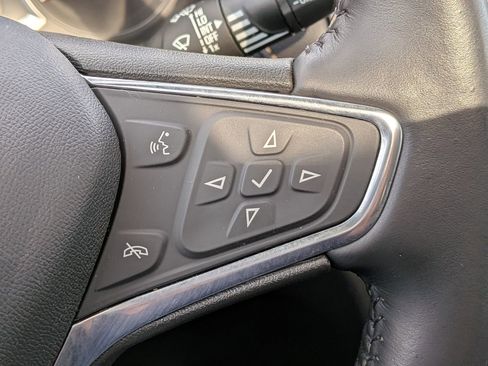 Used 2021 Chevrolet Equinox Premier image 31