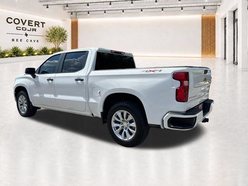 Used 2023 Chevrolet Silverado 1500 Custom AWD/4WD image 9