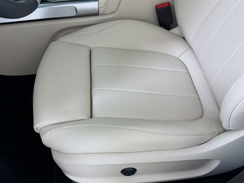 Used 2026 Mercedes-Benz GLB 250 image 19