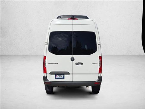 Used 2024 Mercedes-Benz Sprinter 2500 image 6