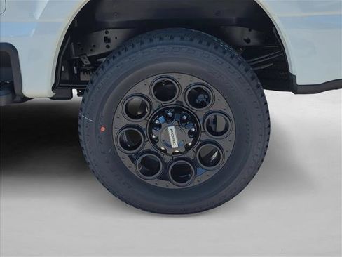 New 2026 Ford F250 Lariat w/ Black Appearance Package AWD/4WD image 8