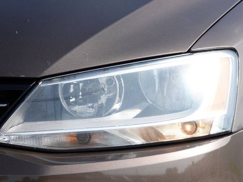 Used 2014 Volkswagen Jetta TDI FWD image 40