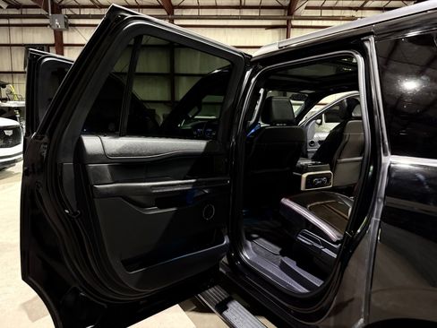 Used 2024 Ford Expedition Max Limited RWD image 16