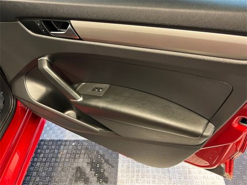 Used 2021 Volkswagen Passat 2.0T S image 11