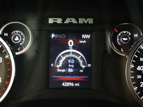 Used 2024 RAM 5500 Tradesman w/ Max Tow Package AWD/4WD image 10