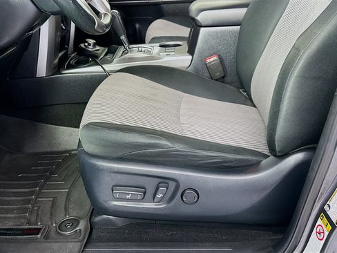 Used 2016 Toyota 4Runner SR5 AWD/4WD image 20