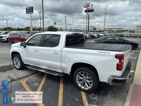 Used 2024 Chevrolet Silverado 1500 LT w/ Protection Package AWD/4WD image 3