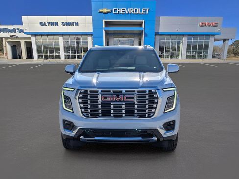 Used 2026 GMC Yukon XL Denali w/ Advanced Technology Package RWD image 3