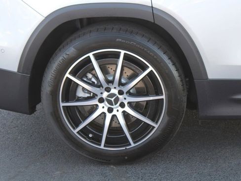 Certified 2025 Mercedes-Benz GLB 35 AMG 4MATIC image 9