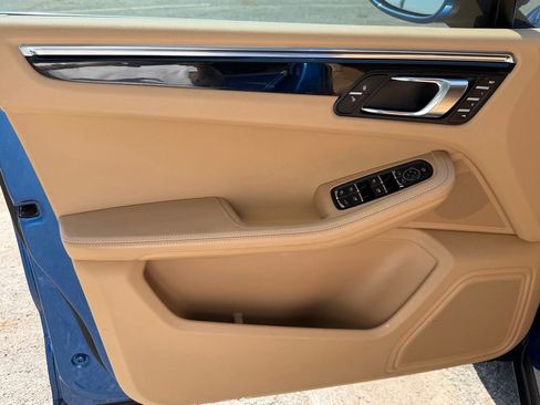 Used 2015 Porsche Macan S image 14