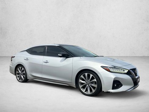 Used 2020 Nissan Maxima Platinum w/ Sport Mat Group FWD image 3