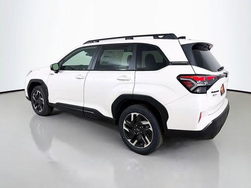 New 2025 Subaru Forester Premium image 5