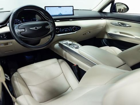 Used 2023 Genesis GV70 2.5T Select w/ Select Package image 21