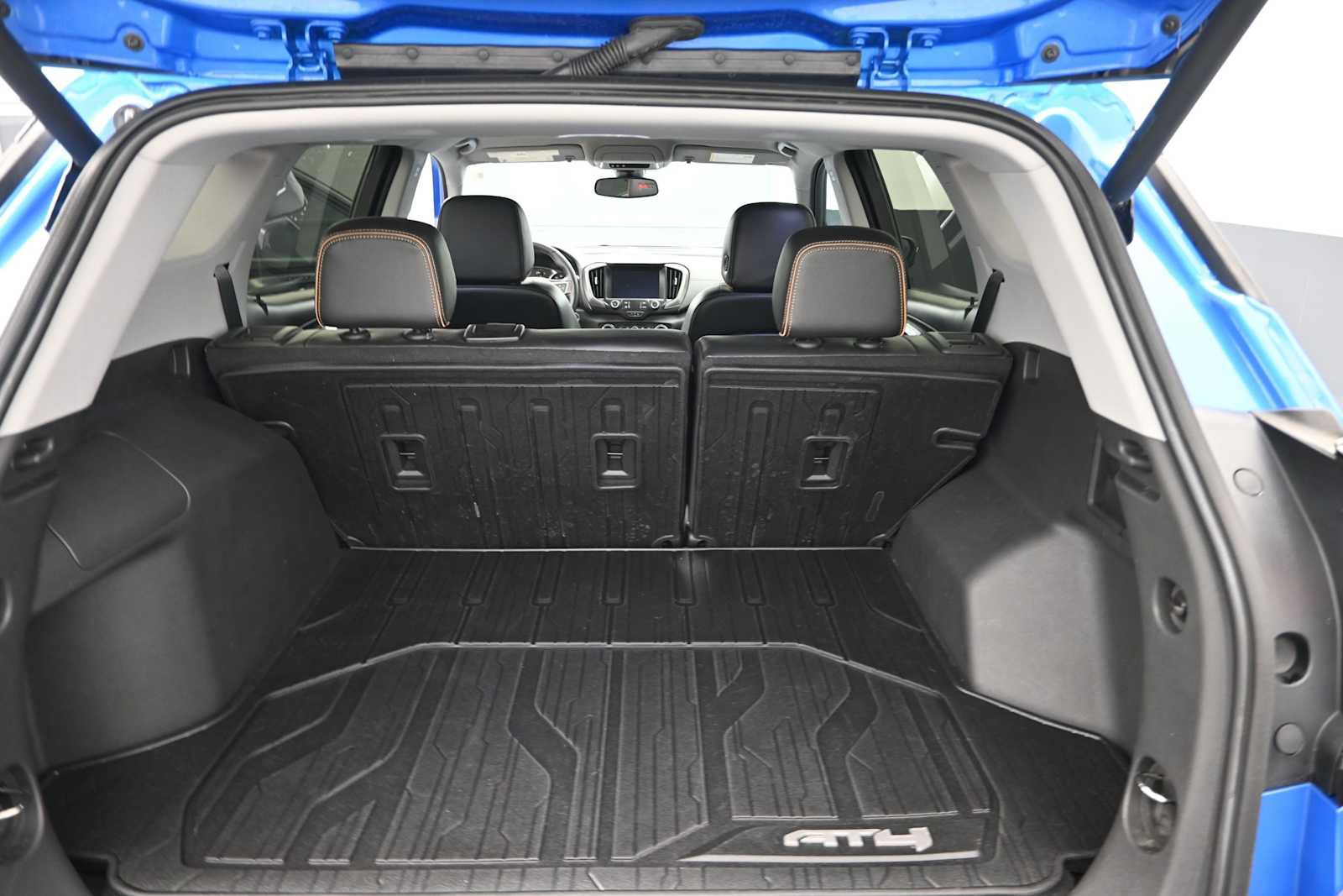 Used 2024 GMC Terrain AT4 w/ Infotainment Package II AWD/4WD image 31