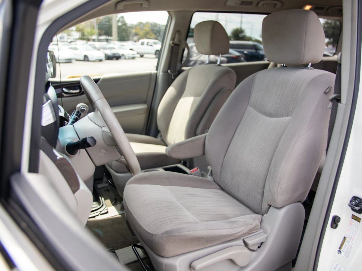Used 2017 Nissan Quest SV FWD image 19