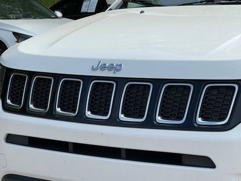Used 2018 Jeep Compass Latitude w/ Popular Equipment Group AWD/4WD image 32