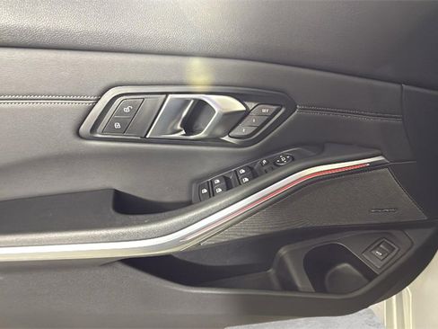 Used 2024 BMW M3 Competition w/ Executive Package image 27