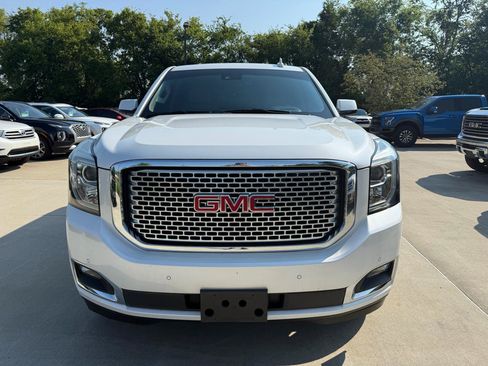 Used 2016 GMC Yukon Denali w/ Open Road Package AWD/4WD image 2