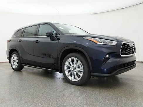 New 2026 Toyota Highlander Limited image 59