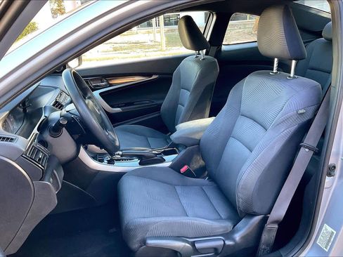 Used 2017 Honda Accord LX-S image 6