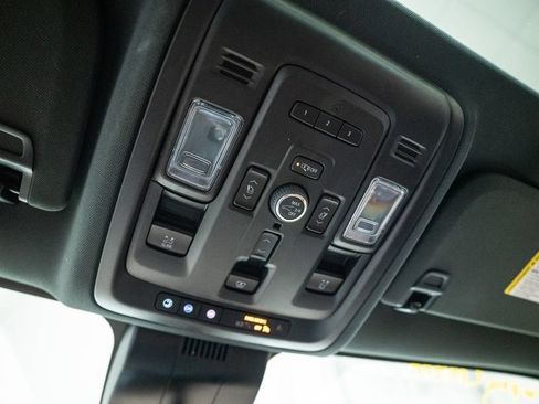 Used 2024 Chevrolet Tahoe High Country w/ Advanced Technology Package AWD/4WD image 34