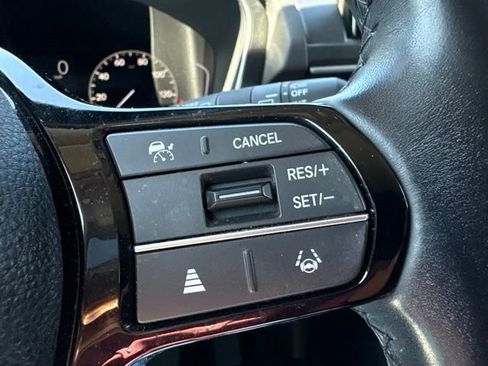Certified 2023 Honda Pilot Touring image 22