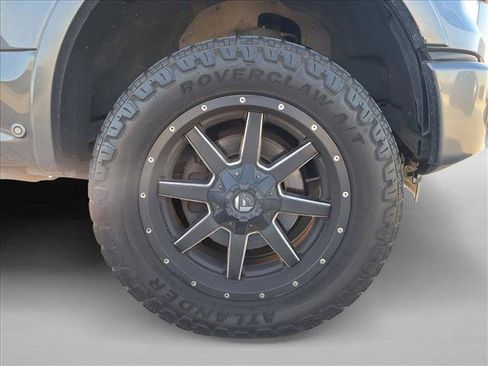 Used 2016 Ford F150 Platinum w/ Equipment Group 701A Luxury image 20