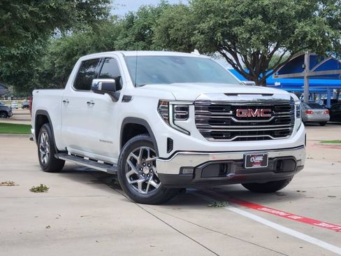 Used 2024 GMC Sierra 1500 SLT w/ SLT Premium Plus Package AWD/4WD image 2