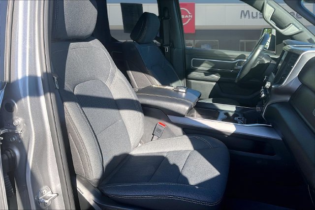 Used 2021 RAM 1500 Big Horn AWD/4WD image 30