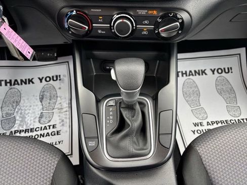 Certified 2025 Kia Soul LX w/ LX Technology Package FWD image 14