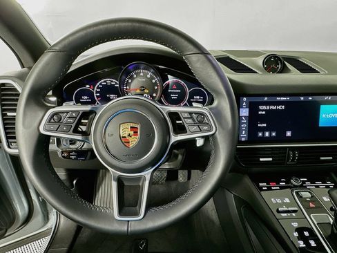 Used 2020 Porsche Cayenne AWD/4WD image 11
