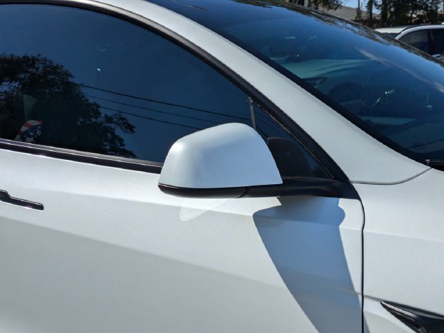 Used 2024 Tesla Model Y Performance AWD/4WD image 15