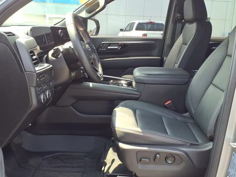 Used 2025 Chevrolet Tahoe RST w/ Sun And Tow Package AWD/4WD image 13