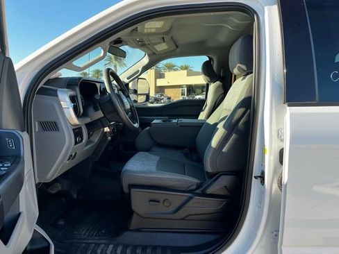 Used 2024 Ford F350 XLT w/ FX4 Off-Road Package image 13
