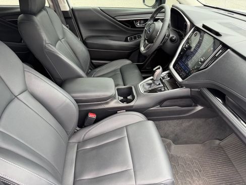 Used 2023 Subaru Outback Touring XT AWD/4WD image 17