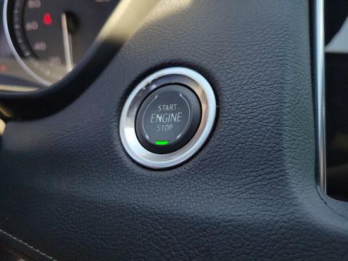 Used 2019 Cadillac XT4 Premium Luxury w/ Technology Package image 30