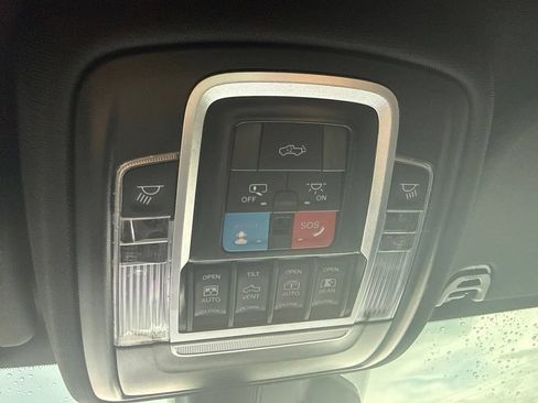 Used 2025 RAM 1500 Big Horn AWD/4WD image 22