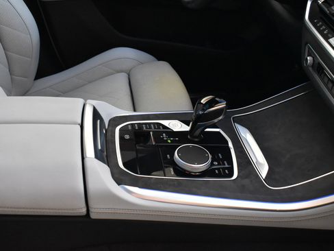 Used 2023 BMW X5 sDrive40i w/ M Sport Package image 30