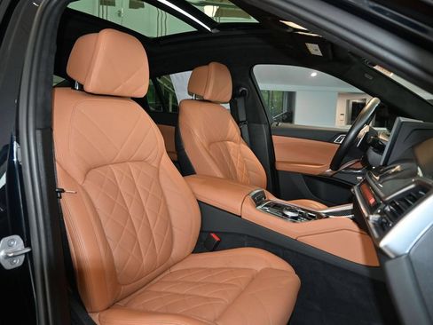 Used 2025 BMW X6 M60i AWD/4WD image 2