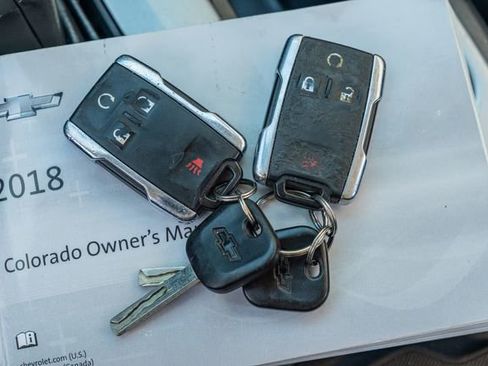 Used 2018 Chevrolet Colorado ZR2 image 50