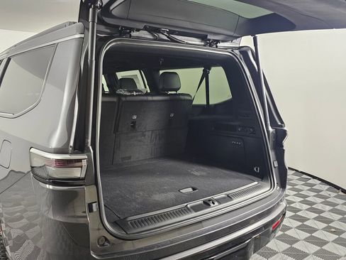 New 2026 Jeep Grand Wagoneer L 4WD w/ HD Trailer Tow Package image 15