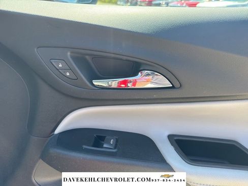 Used 2018 Chevrolet Equinox Premier image 27