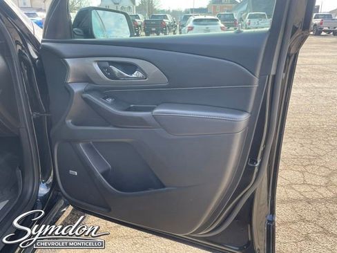 Used 2023 Chevrolet Traverse Premier w/ Redline Edition AWD/4WD image 23