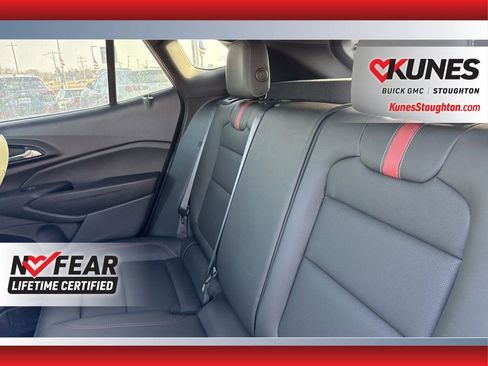 Used 2024 Chevrolet Trax RS w/ Sunroof Package image 38