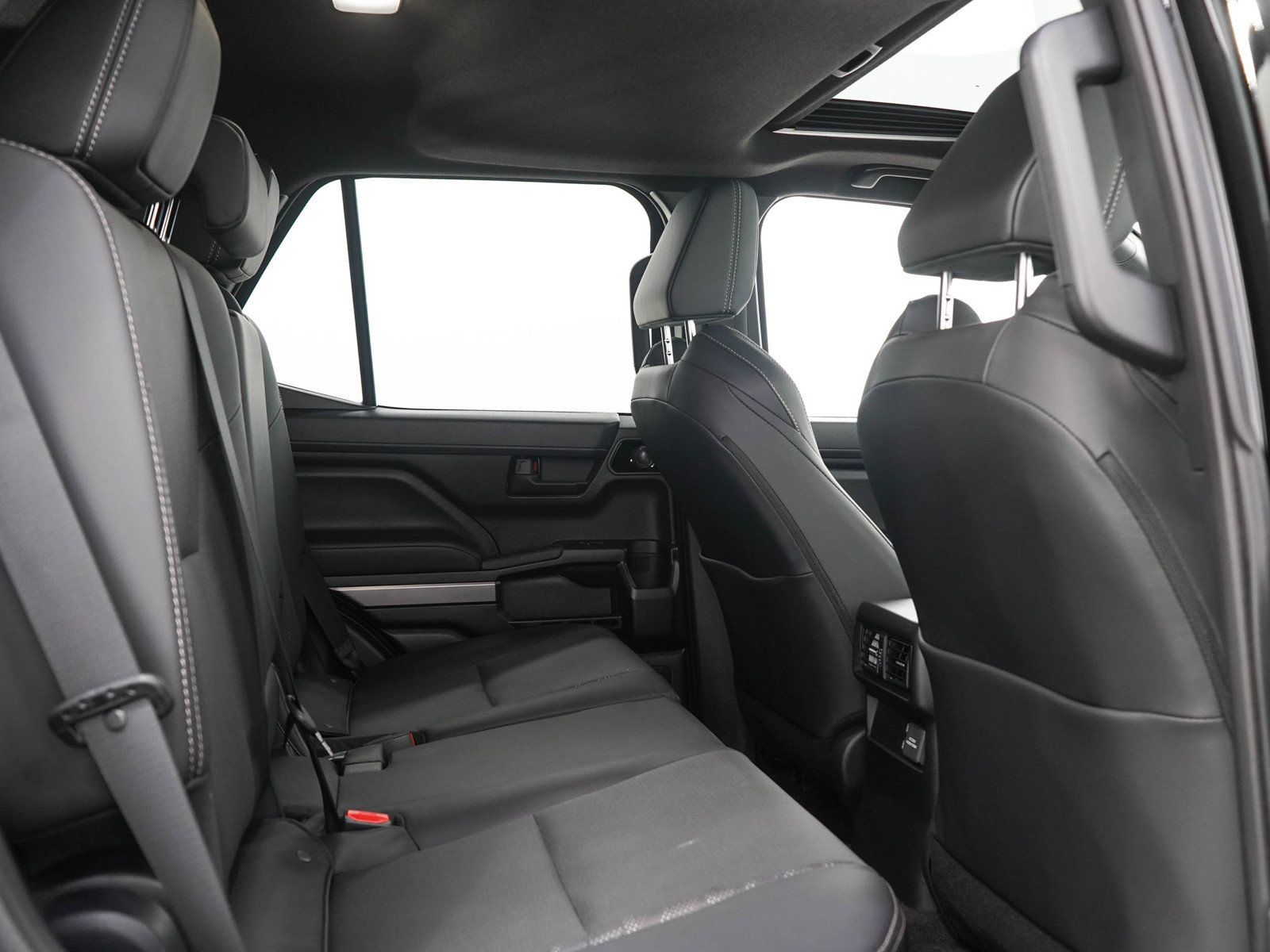 Used 2025 Toyota 4Runner TRD Off-Road Premium w/ Tow Technology Package AWD/4WD image 14