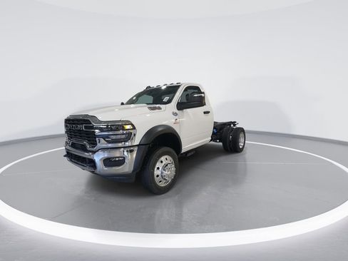 New 2026 RAM 4500 Tradesman w/ Chrome Appearance Group AWD/4WD image 4