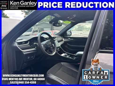 Used 2024 Jeep Grand Cherokee Altitude AWD/4WD image 21