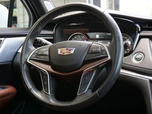 Used 2024 Cadillac XT5 Sportv AWD/4WD image 32